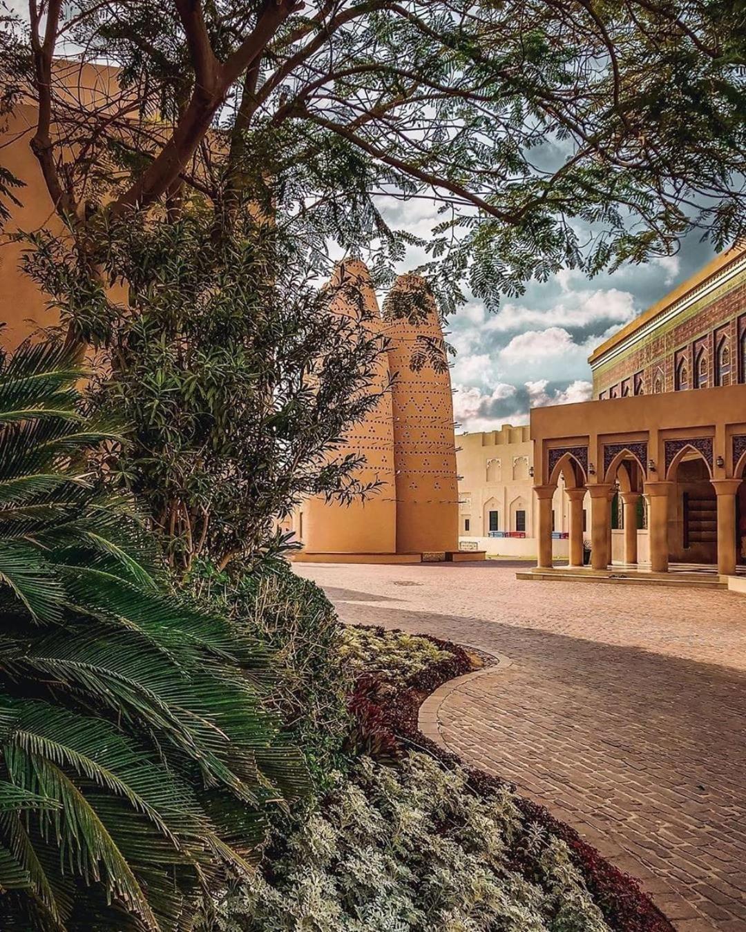 Saraya Palace Hotel Doha Extérieur photo